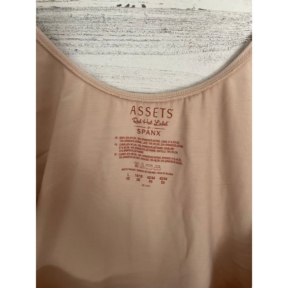 Assets Spanx Tank Top Womens Large Beige Sleeveless Scoop Neck Slimming - Picture 2 of 3